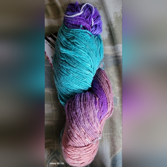 Darn Good SILK FINGERING SILK YARN 50grams/200 yards - Picture 6 of 6